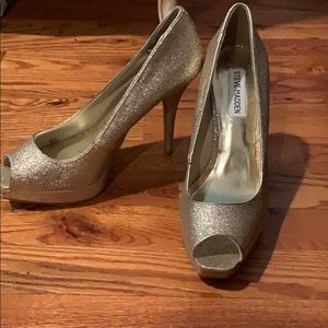 Steve Madden pumps